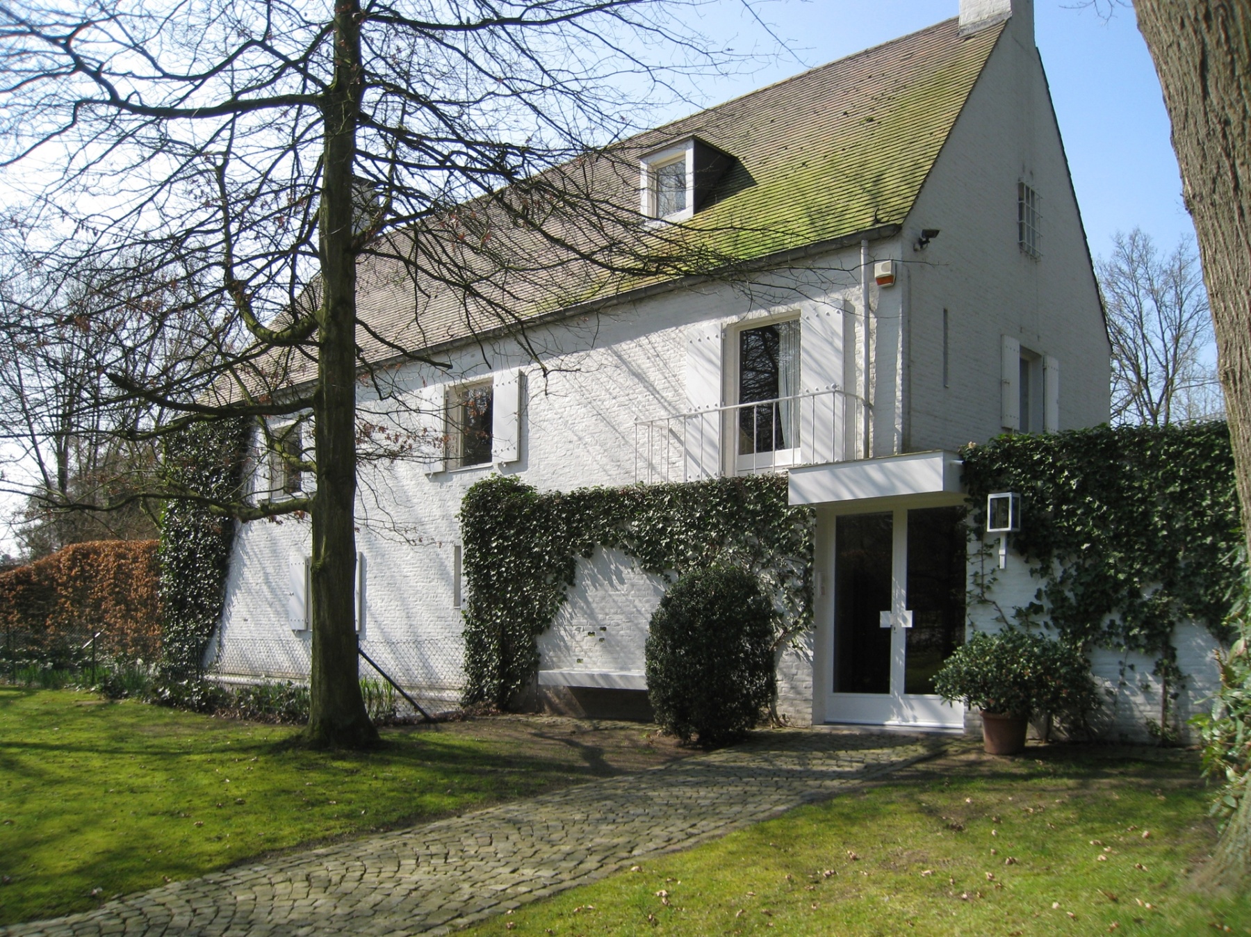 Bedaux de brouwer 0453 woonhuis de gruijter den bosch voorgevel